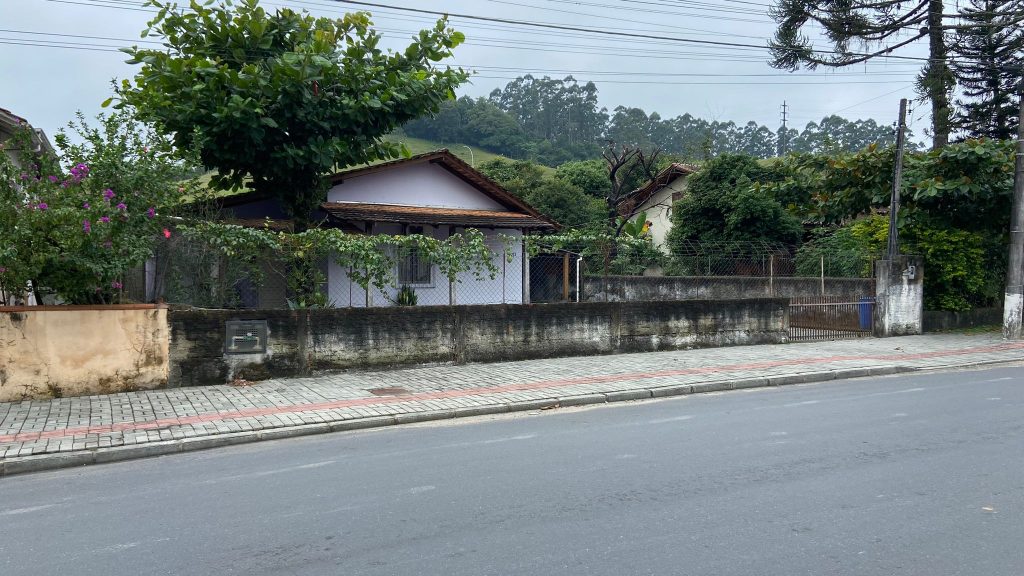 Terreno/Casa – Bairro Tapajós – Indaial/SC