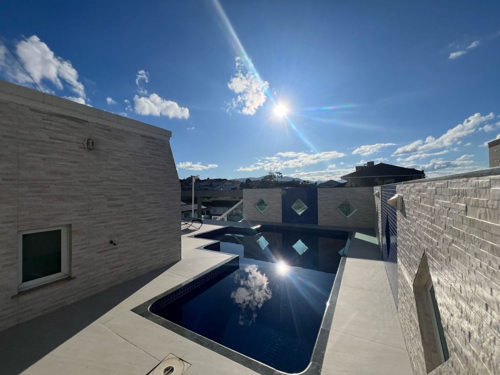 Cobertura de Luxo – Bairro das Nações – Indaial/SC Cobertura de Luxo – Bairro das Nações – Indaial/SC