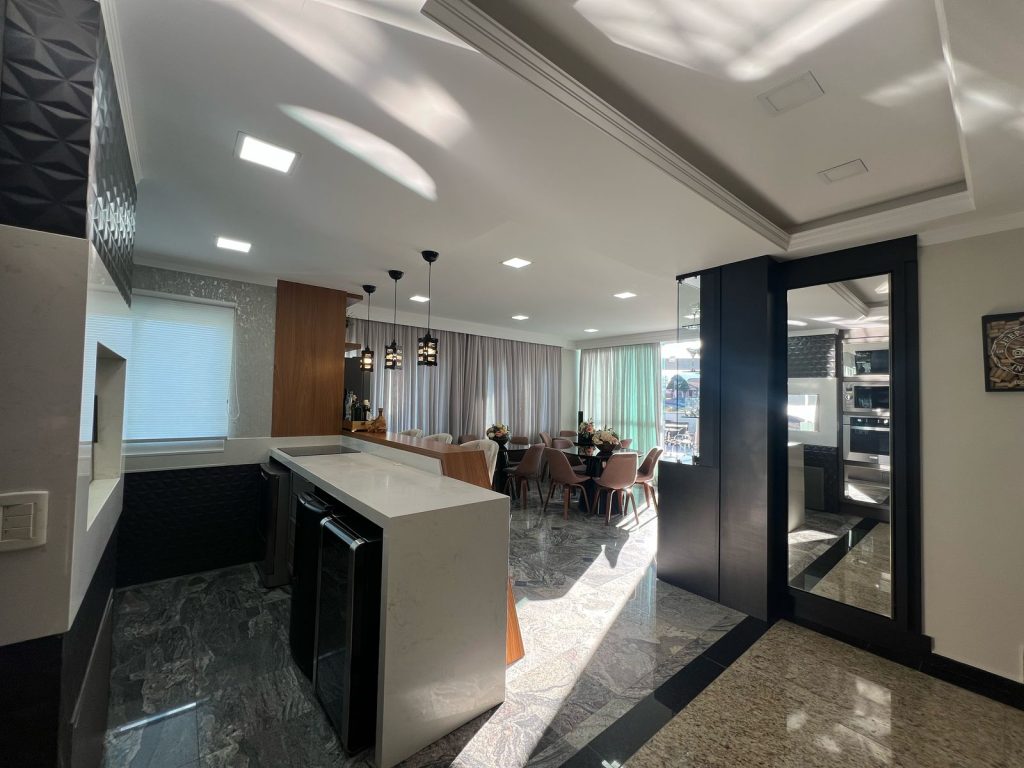 Cobertura de Luxo – Bairro das Nações – Indaial/SC Cobertura de Luxo – Bairro das Nações – Indaial/SC
