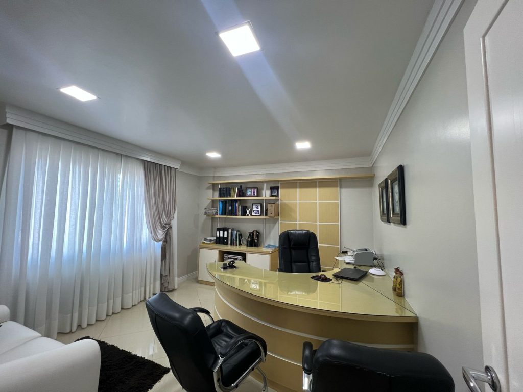 Cobertura de Luxo – Bairro das Nações – Indaial/SC Cobertura de Luxo – Bairro das Nações – Indaial/SC