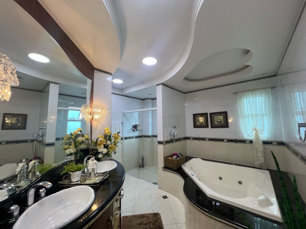 Cobertura de Luxo – Bairro das Nações – Indaial/SC Cobertura de Luxo – Bairro das Nações – Indaial/SC