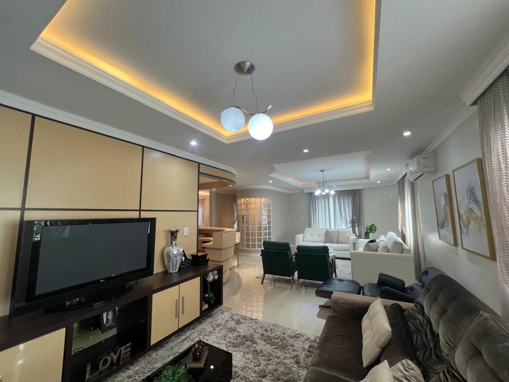 Cobertura de Luxo – Bairro das Nações – Indaial/SC Cobertura de Luxo – Bairro das Nações – Indaial/SC