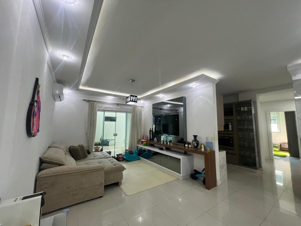 Apartamento 3 suítes – CENTRO – Indaial/SC