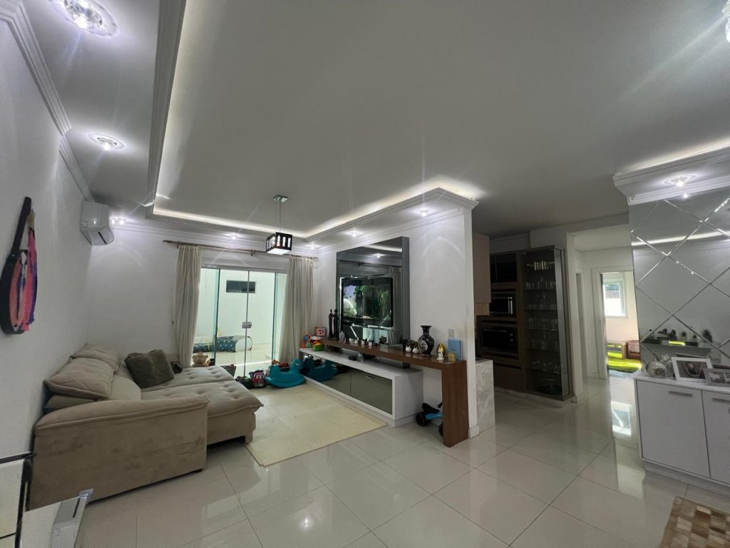 Apartamento 3 suítes – CENTRO – Indaial/SC