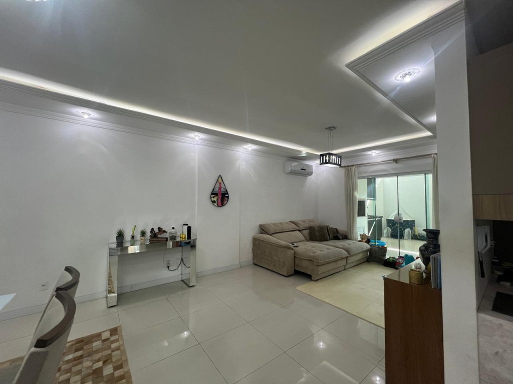 Apartamento 3 suítes – CENTRO – Indaial/SC