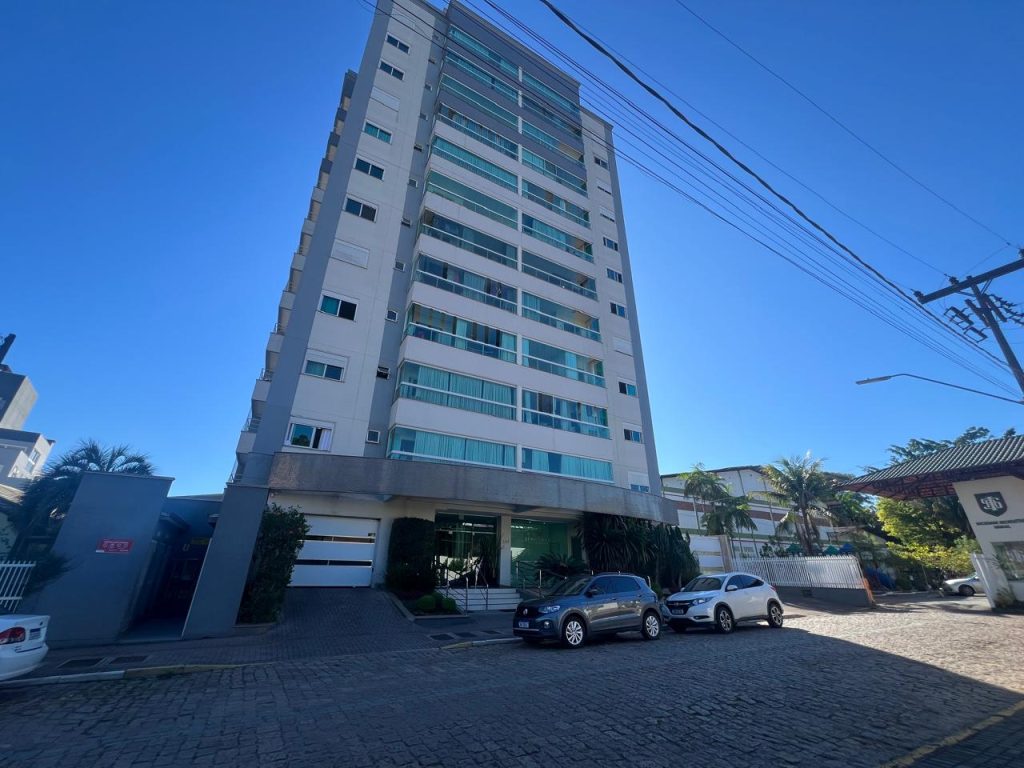 Apartamento 3 suítes – CENTRO – Indaial/SC