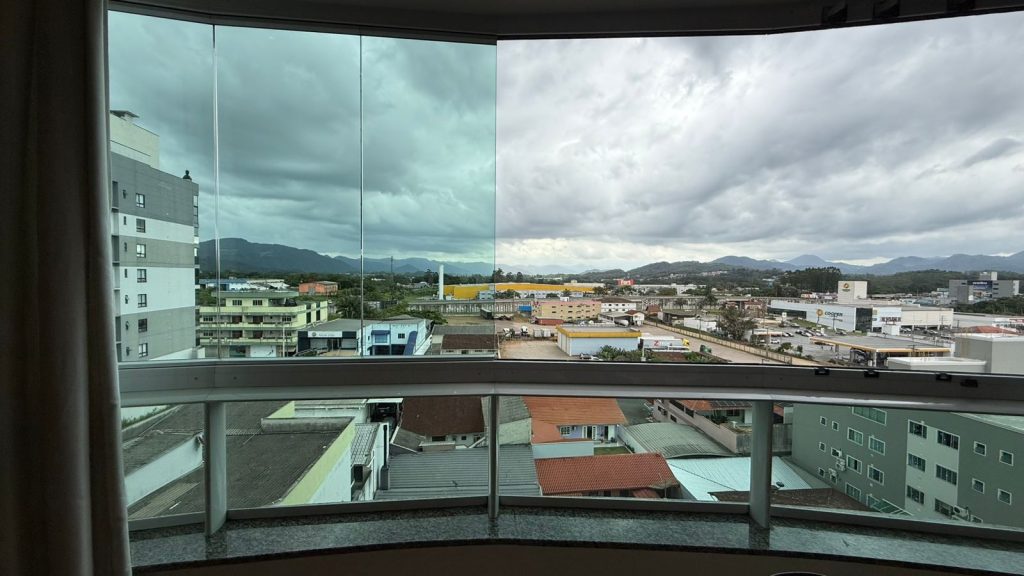 Apartamento Mobiliado – 3 suítes – Indaial/SC