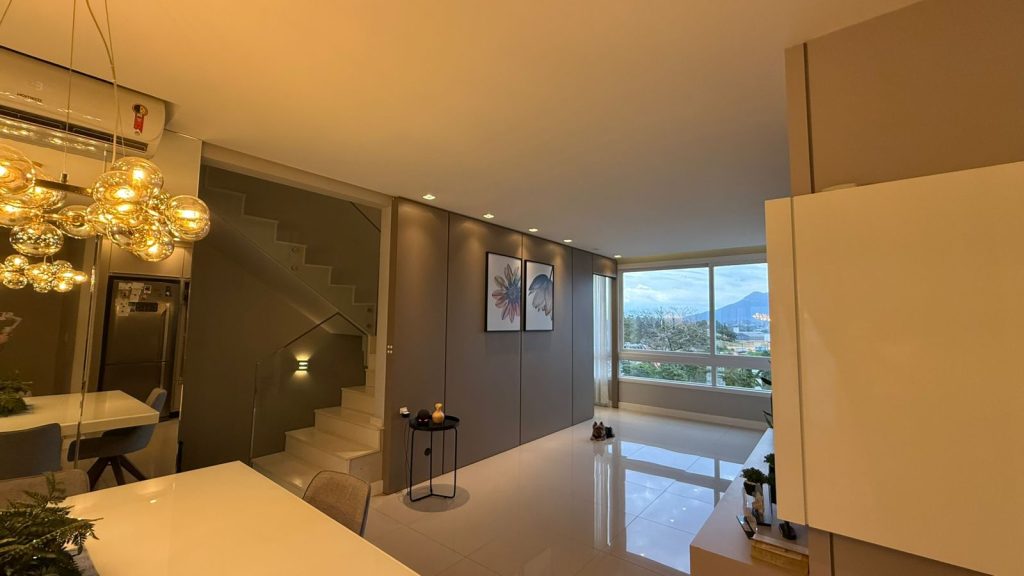 Sobrado Charmoso – Bairro Quintino – Timbó/SC