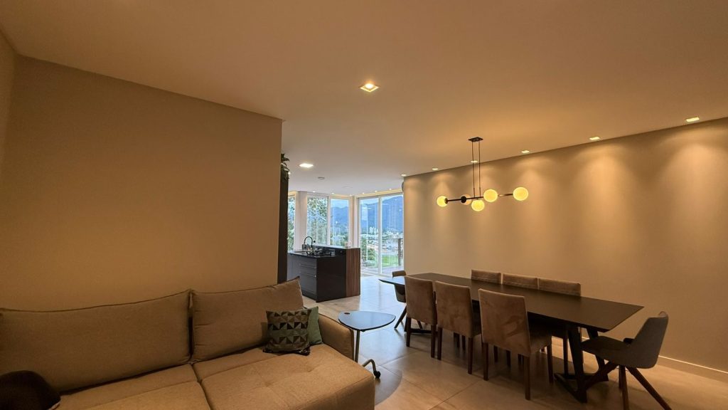 Sobrado Charmoso – Bairro Quintino – Timbó/SC