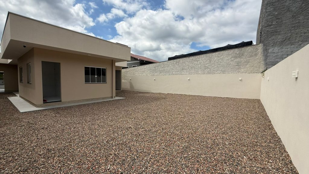 Casa Nova – Bairro Estrada das Areias – Indaial/SC