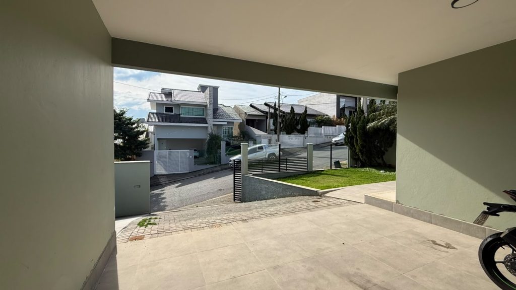 Casa com Piscina – Loteamento Colina Verde – Indaial/SC