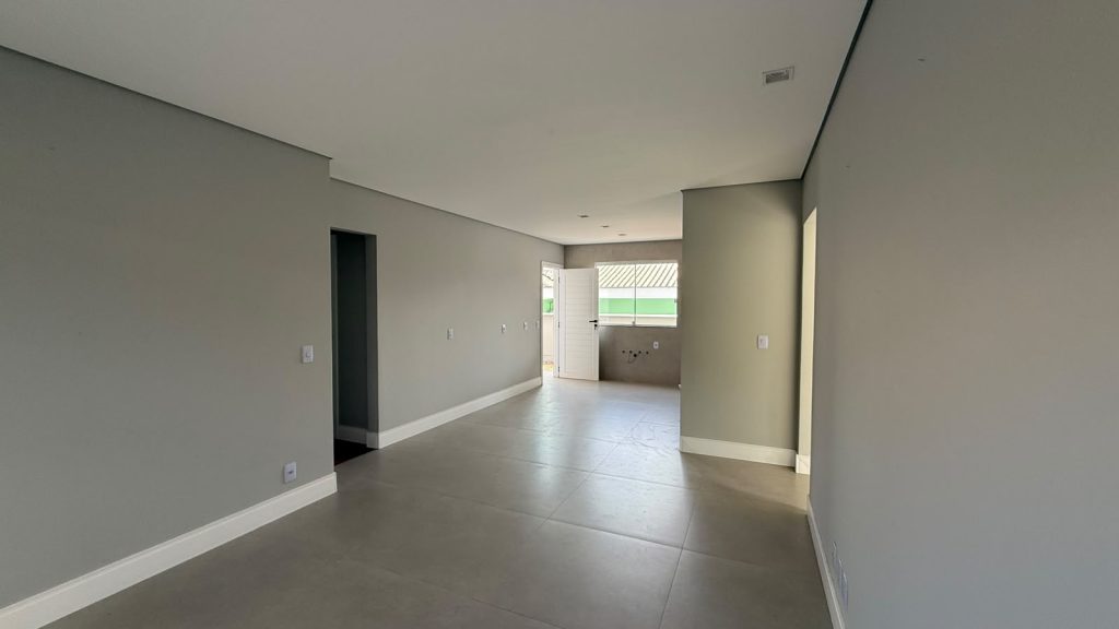 Casa com Piscina – Loteamento Colina Verde – Indaial/SC